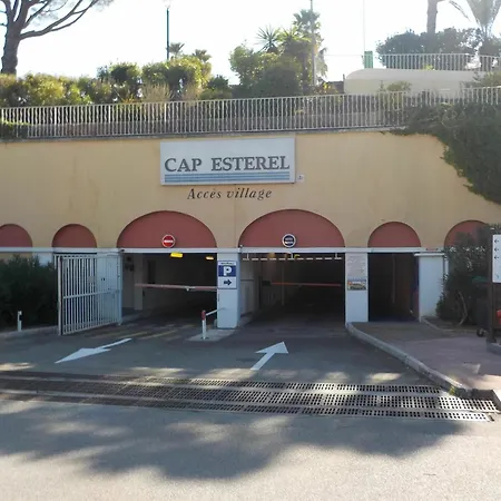 With One Bedroom In Agay Saint-raphael, With Wonderful Sea V *