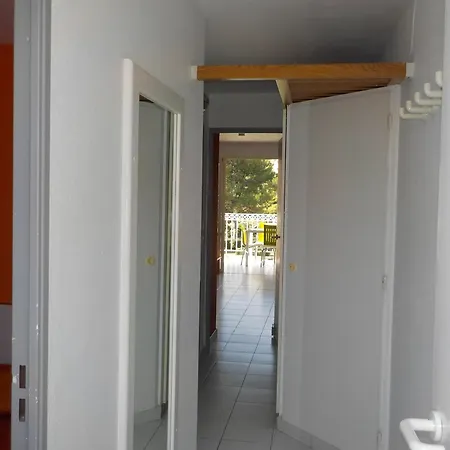 With One Bedroom In Agay Saint-raphael, With Wonderful Sea V * Saint-Raphael (Var)