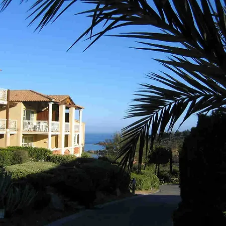 With One Bedroom In Agay Saint-raphael, With Wonderful Sea V Saint-Raphael (Var)